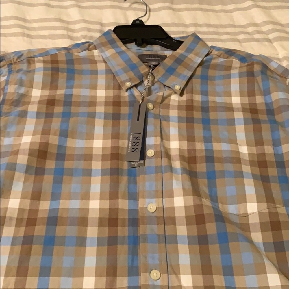 Brand new Xl button down Saddlebred